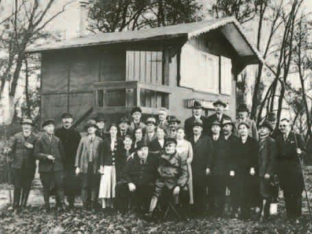 Die erste Hütte auf der Ricklinger Halbinsel im Jahr 1927